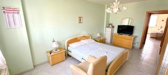 3 rooms Apartment in San Severo, Italy No. 66775 11