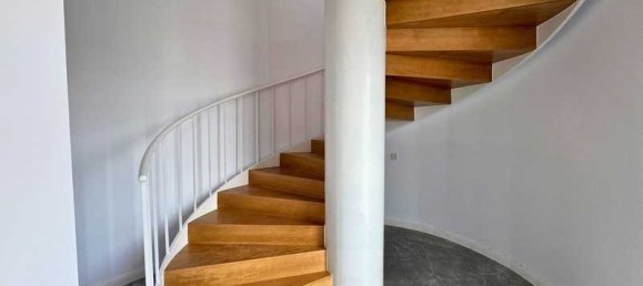 4 bedrooms Apartment in Limassol, Cyprus No. 20811 3