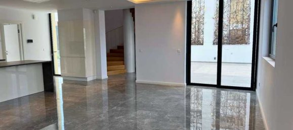 4 bedrooms Apartment in Limassol, Cyprus No. 20811 15