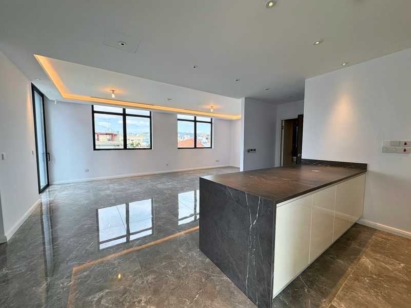 4 bedrooms Apartment in Limassol, Cyprus No. 20811