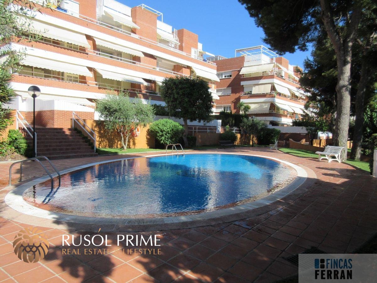 Квартира с 3 спальнями в Кома-Руга, Испания № 300