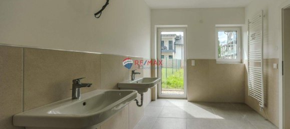 Квартира с 2 комнатами в Мария Вёрт, Австрия № 188369 7