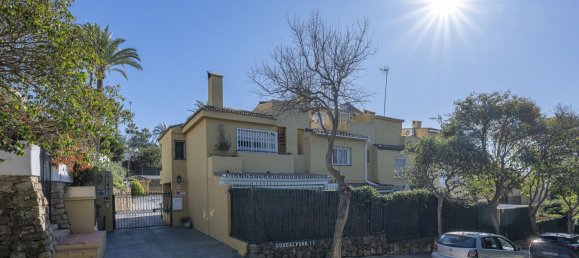 3 bedrooms Townhouse in Marbella, Spain No. 133486 18