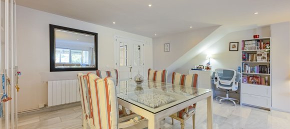 3 bedrooms Townhouse in Marbella, Spain No. 133486 8