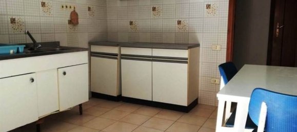 Квартира с 5 комнатами в Партинико, Италия № 142983 10