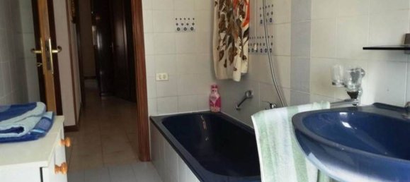 Квартира с 5 комнатами в Партинико, Италия № 142983 2