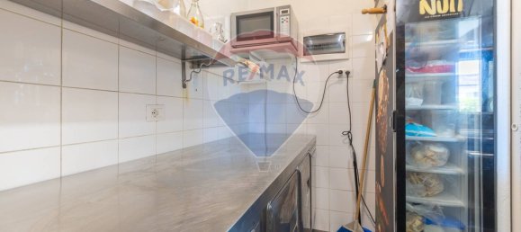 2 rooms Commercial property in Rome, Italy No. 356199 15