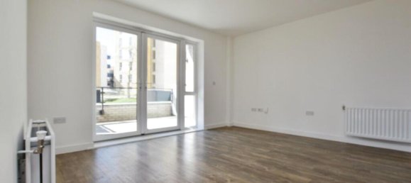 2 bedrooms Apartment in Barking, United Kingdom No. 12483 2