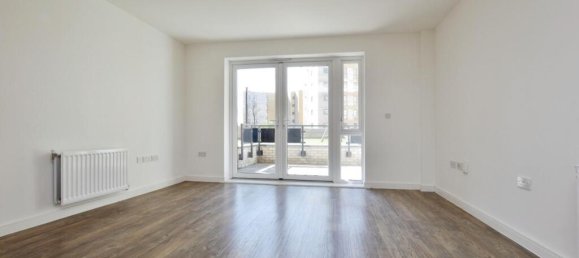 2 bedrooms Apartment in Barking, United Kingdom No. 12483 5