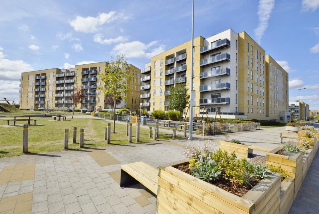 2 bedrooms Apartment in Barking, United Kingdom No. 12483