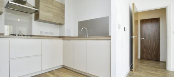 2 bedrooms Apartment in Barking, United Kingdom No. 12483 10