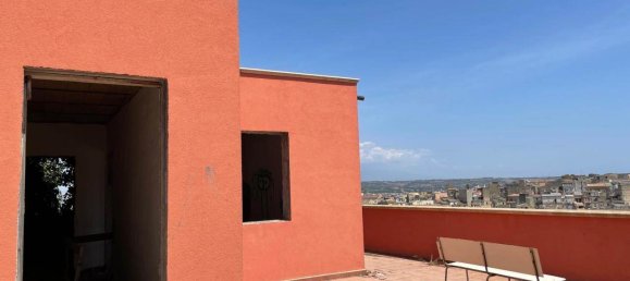 Дом с 3 спальнями в Лентини, Италия № 275536 13