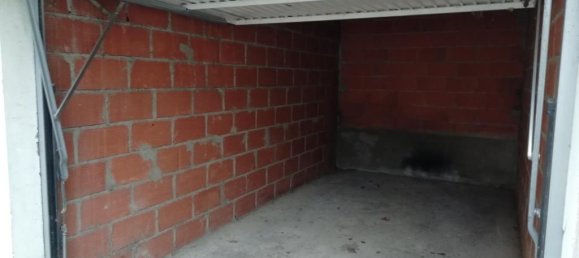 13m² Garage in Toulouse, France No. 284867 2