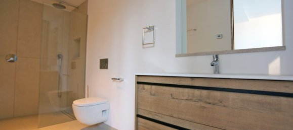 4 bedrooms Villa in Santa Ponsa, Spain No. 14749 10