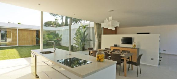 4 bedrooms Villa in Santa Ponsa, Spain No. 14749 7