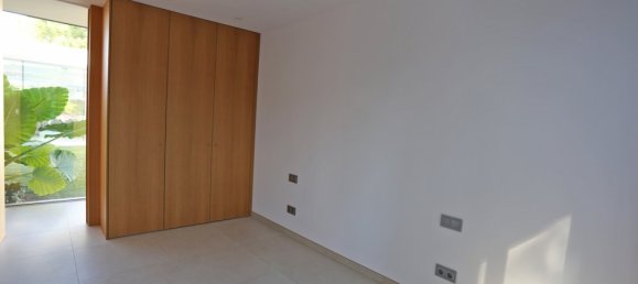 4 bedrooms Villa in Santa Ponsa, Spain No. 14749 12