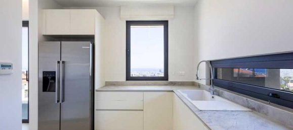 4 غرف نوم منزل في Mesa Geitonia, Cyprus رقم 6985 8