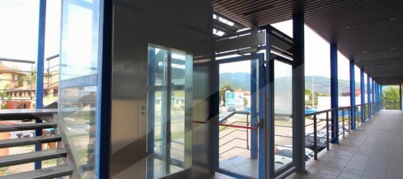 1 room Office in Bientina, Italy No. 27961 7