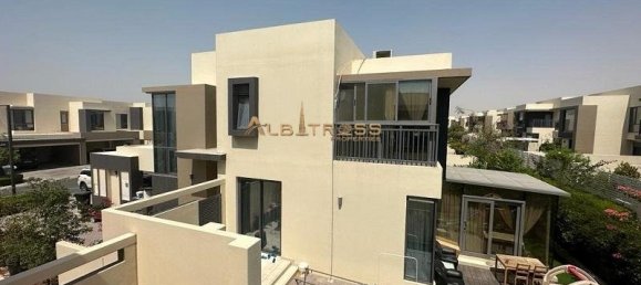 Villa de 4 dormitorios en Dubai Hills Estate, UAE No. 9354 6