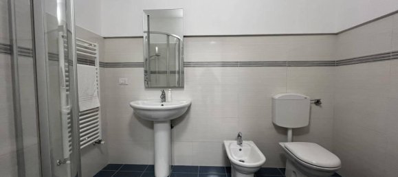 4-Zimmer Wohnung in Angera, Italy, Nr. 75489 21