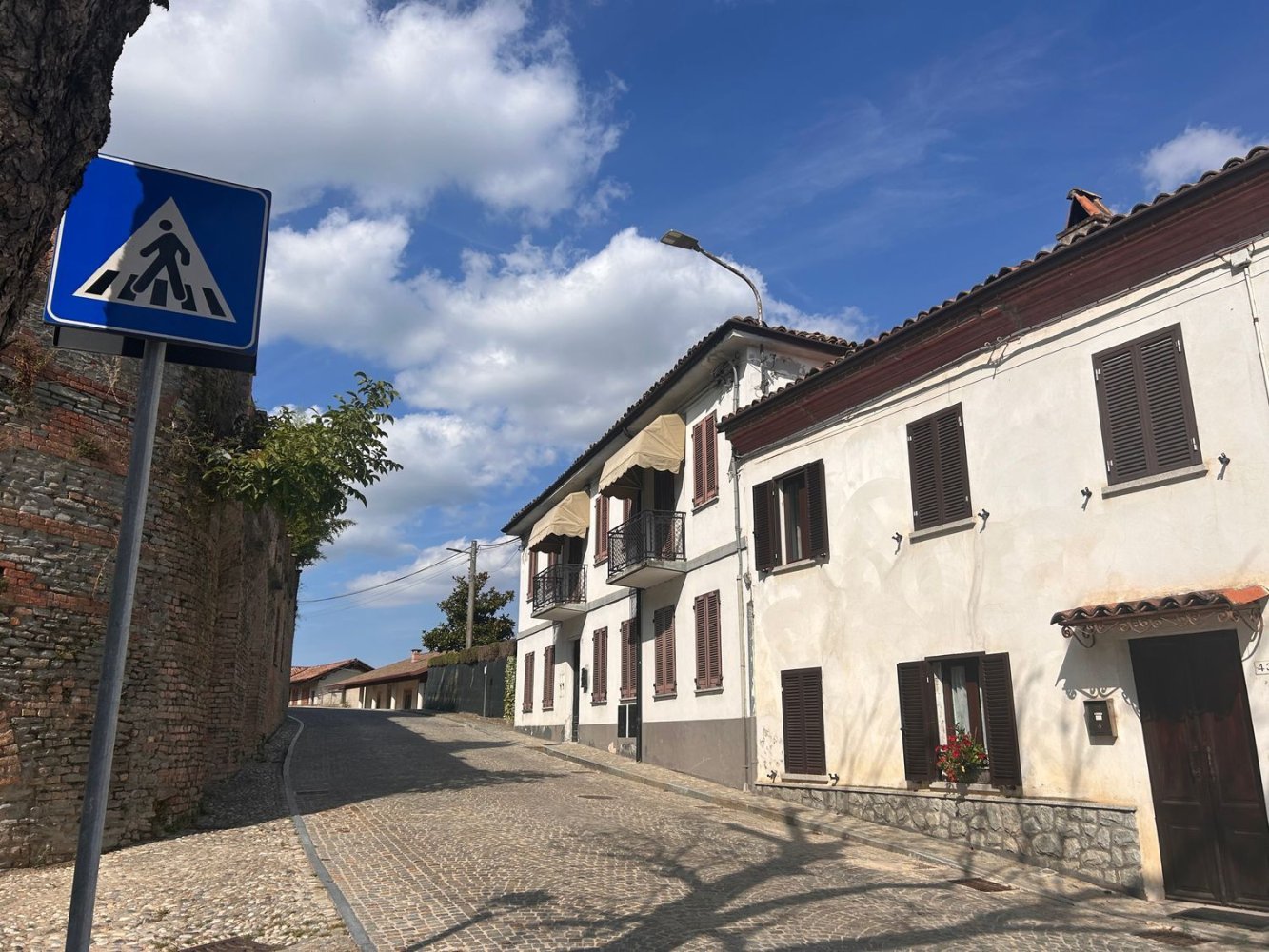 9 bedrooms House in Asti, Italy No. 337352