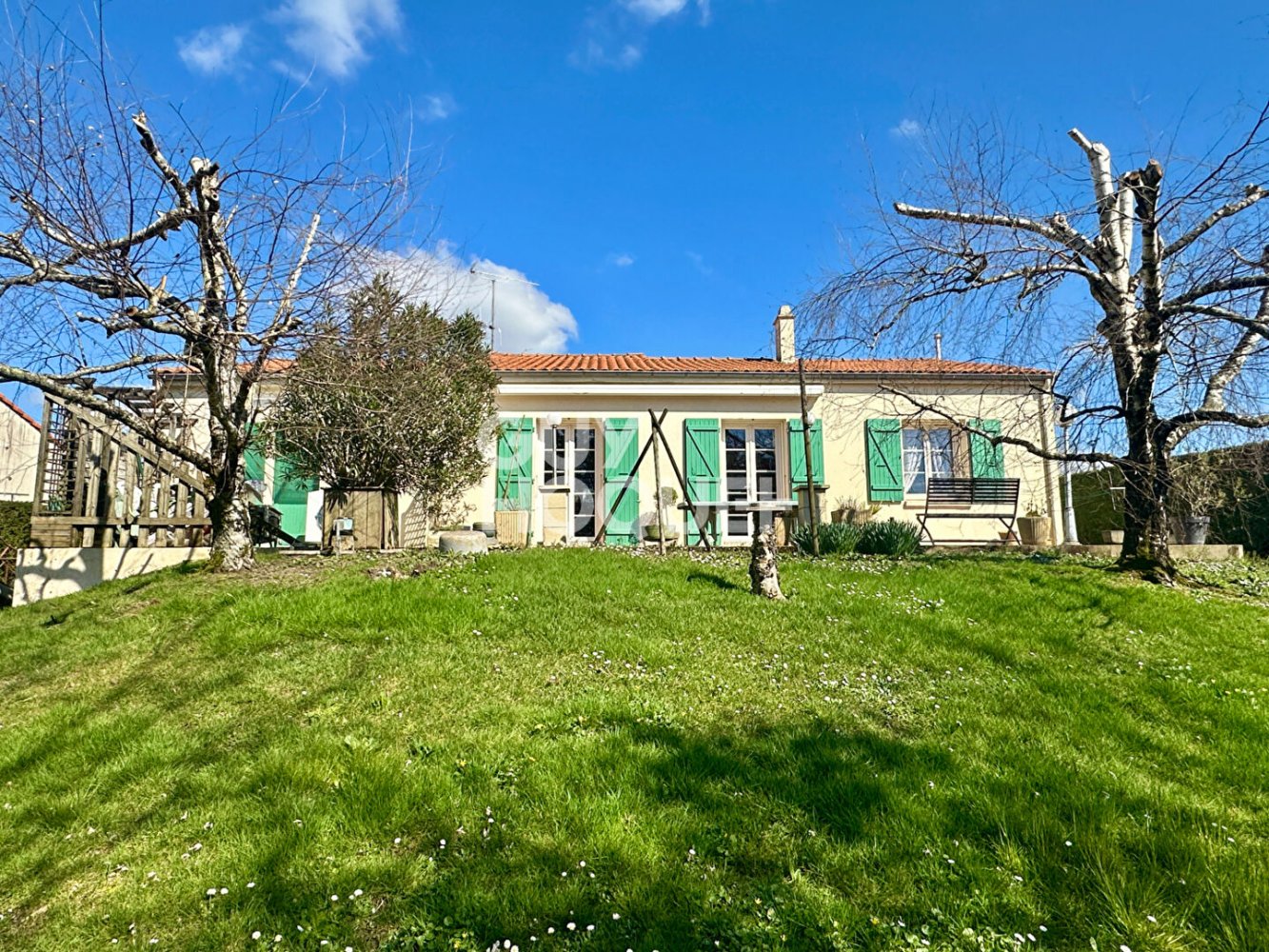 2 Schlafzimmer Haus in Pissotte, France, Nr. 99436