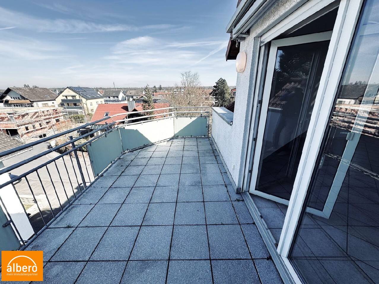 4-salle Duplex à Offenbach, Germany No. 203383