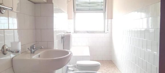 4غرفة شقة في Palermo, Italy رقم 2058 7