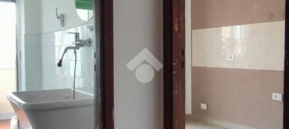 4غرفة شقة في Palermo, Italy رقم 2058 30