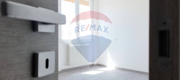 Квартира с 2 спальнями в Санта Мария Нуова, Италия № 327960 13