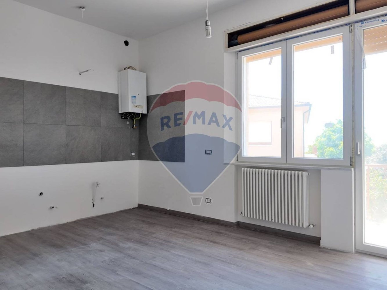 Квартира с 2 спальнями в Санта Мария Нуова, Италия № 327960