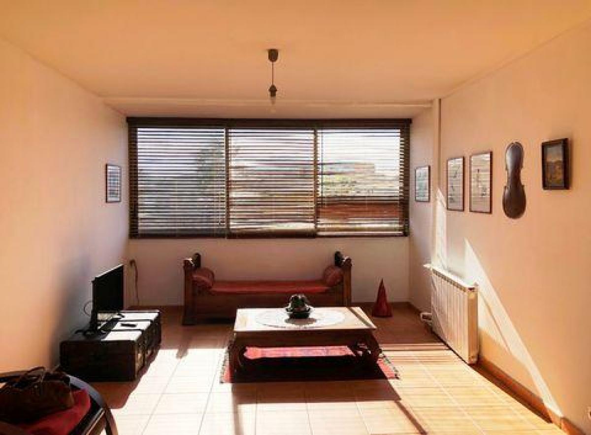 2 bedrooms Condo in Toulon, France No. 16490