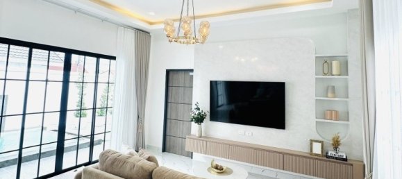 3 Schlafzimmer Haus in Pattaya, Thailand, Nr. 153721 11