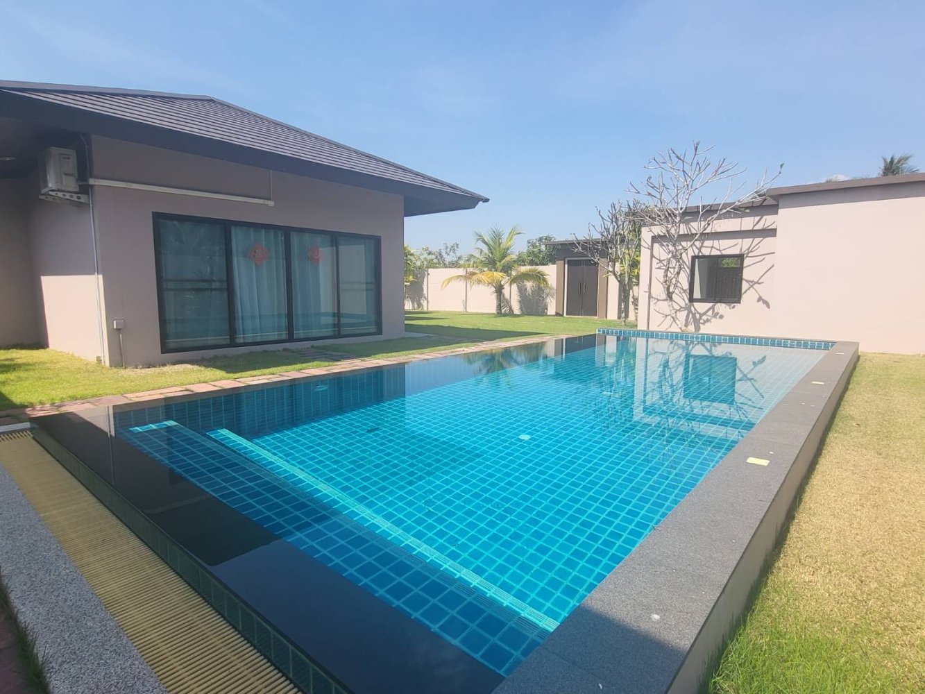 Кафе / ресторан с 3 спальнями в Паттайя, Таиланд № 4346