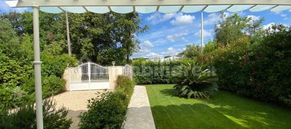 Вилла с 3 спальнями в Форте деи Марми, Италия № 69928 6