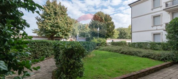 4 bedrooms Apartment in Mairano, Italy No. 365595 16