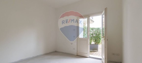 4 bedrooms Apartment in Mairano, Italy No. 365595 7