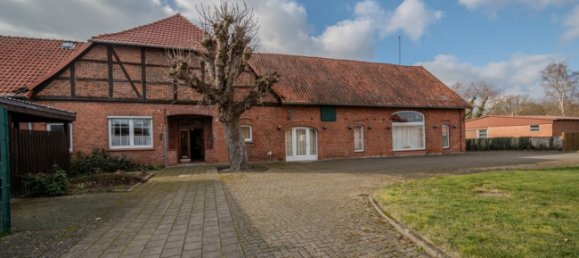 4 chambres Bâtiment à Nienburg, Germany No. 144939 3