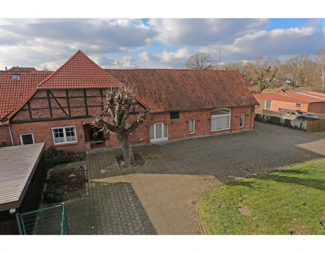 4 chambres Bâtiment à Nienburg, Germany No. 144939