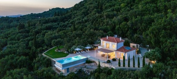 3 غرف نوم فيلا في Corfu, Greece رقم 8215 2