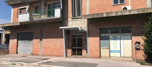 979m² Warehouse in Grosseto, Italy No. 301828 4