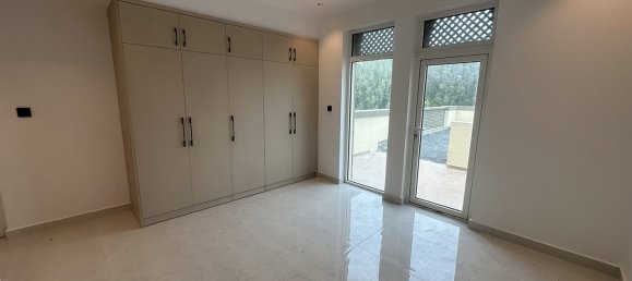 Вилла с 3 спальнями в Jumeirah Park, ОАЭ № 110496 11