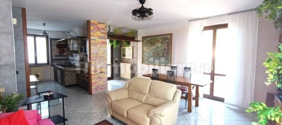 3 bedrooms Villa in Calcio, Italy No. 303532 9