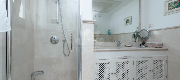 4 Schlafzimmer Stadthaus in El Paraiso, Spain, Nr. 105916 25