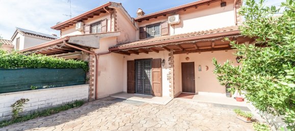 5 rooms Villa in Guidonia Montecelio, Italy No. 284403 2