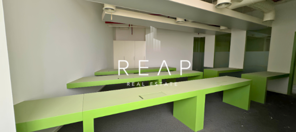 163.2m² Office in Jumeirah Lake Towers, UAE No. 30997 4