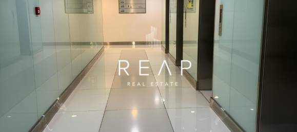 163.2m² Office in Jumeirah Lake Towers, UAE No. 30997 15