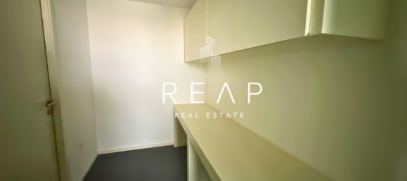 163.2m² Office in Jumeirah Lake Towers, UAE No. 30997 12