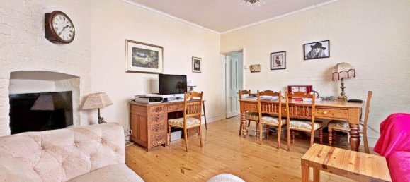 Дом с 4 спальнями в Бекенхэм, Великобритания № 1119 2