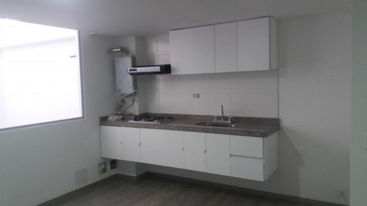 Студия в Богота, Колумбия № 14015